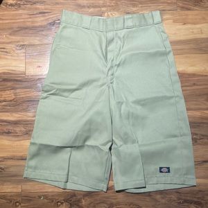 Dickies Shorts with multi use pocket - Mens Size 34 / 15 inch inseam
